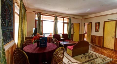 Saadat Vacation rental in Manali