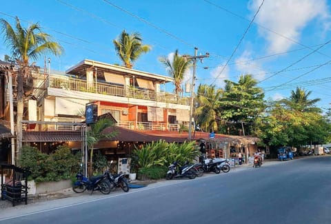 RedDoorz @ Hergem Siargao Inn Vacation rental in General Luna