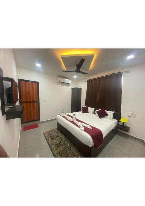 Hotel Mahakal Palace Vacation rental in Lucknow