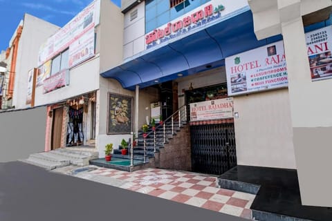 OYO Hotel Rajadhani Vacation rental in Guntur