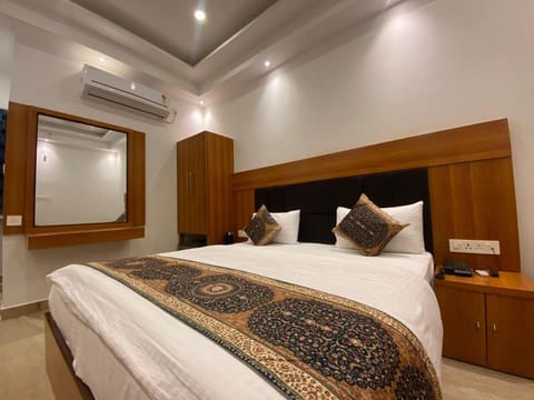 Hotel Varuna Grand Vacation rental in Varanasi