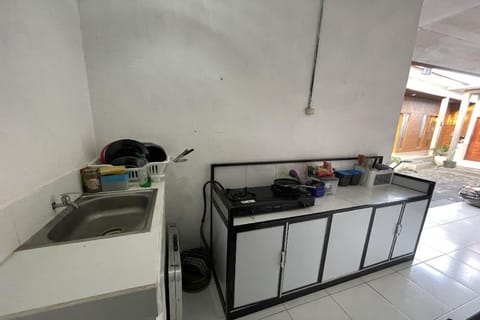 Zee House Vacation rental in North Kuta