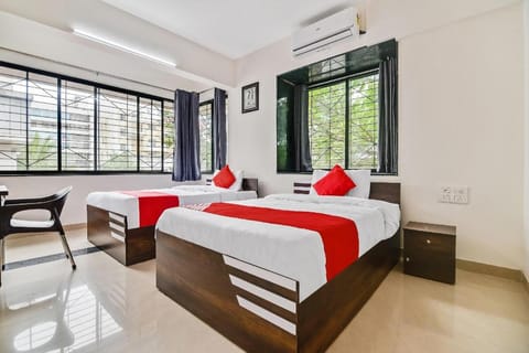 Collection O 60237 Hotel Sunshine Executive Vacation rental in Pune