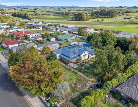 Tanglewood House, Sheffield Tasmania Vacation rental in Sheffield