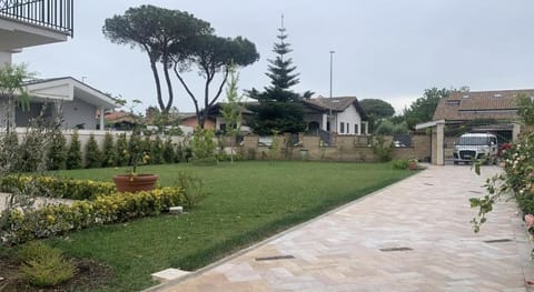 Romana Guest House Vacation rental in Ostia