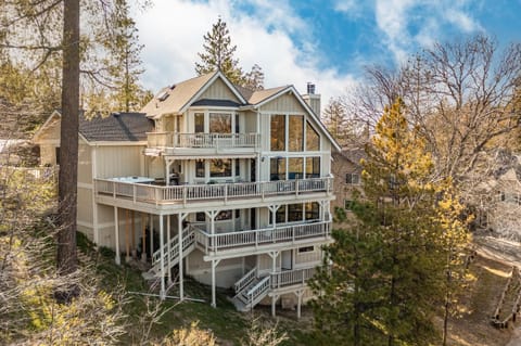 A mountain estate with endless ammenities.