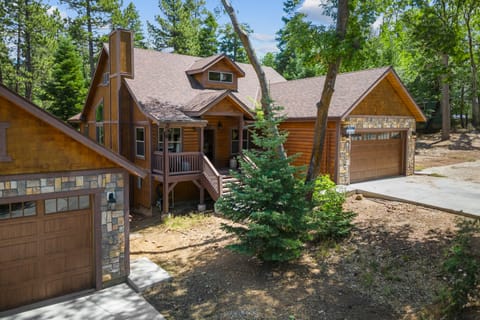 Spacious and beautiful house with convenient driveway parking space.