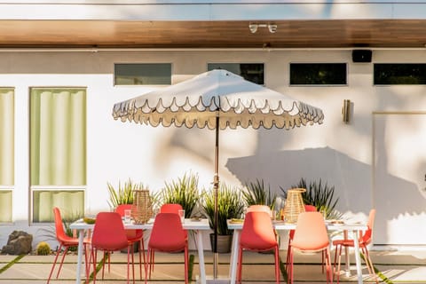 Did someone say dinner party?