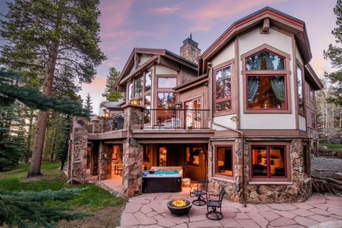 Hot tub and fire pit on the patio.