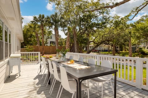 Outdoor dining area on the patio.