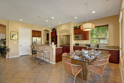 Kitchen and dining area.