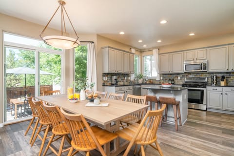 Modern and spacious kitchen.