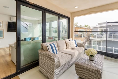 Loft near the living room for indoor/outdoor living.