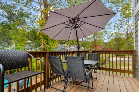Patio offers an outdoor dining area and BBQ grill.