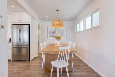 Fully-equipped kitchen and dining area.