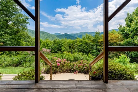 This beautiful front door view awaits your arrival.