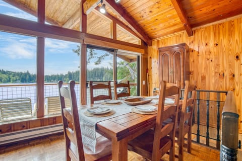 Dining with a side of breathtaking vistas.