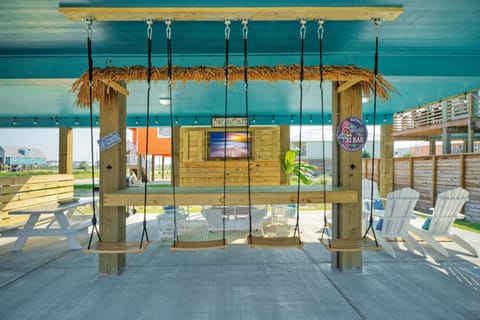 Your very own Tiki Bar!