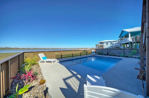 Pool house bliss.