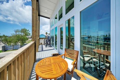 Balcony to enjoy the fresh air.