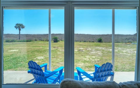 Sunny lounge spot.