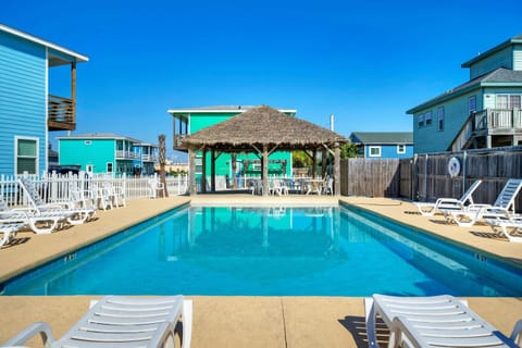 Poolside bliss.