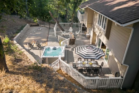 Deck and hot tub.