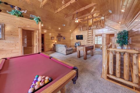 Mountain Majesty by AvantStay | Stunning Cabin W Hot Tubs, Game Room, 4 Decks - Sleeps 26 House in Sevier County