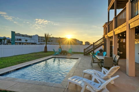 Pool in the evening.