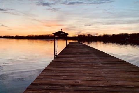 Stunning Lake Norman sunset.