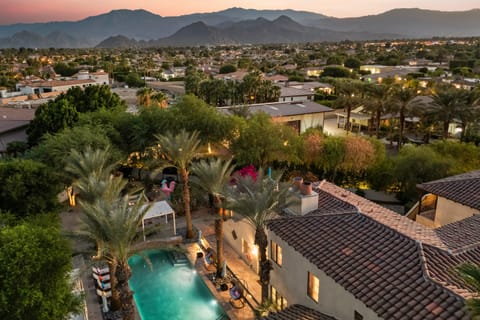 Experience Coachella Valley, AvantStay style.