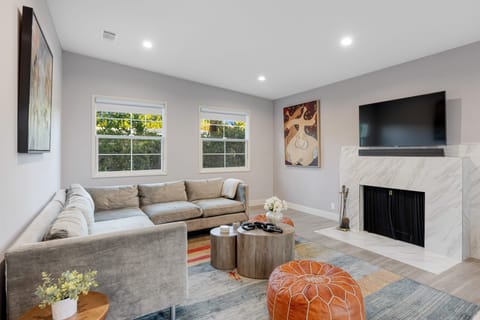 Contemporary comfort redefined in this inviting living room.