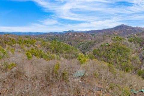 The Smoky Mountains are calling.
