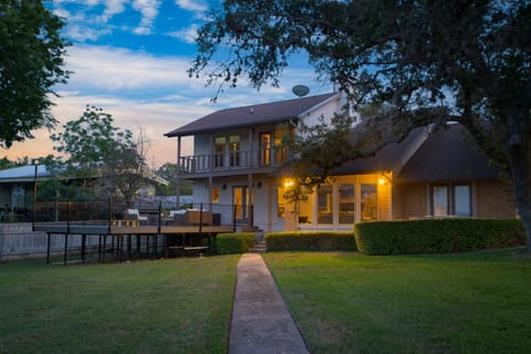 Relax with night views that light up the exterior.