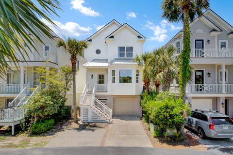 Your beautiful home nestled in the Isle of Palms.