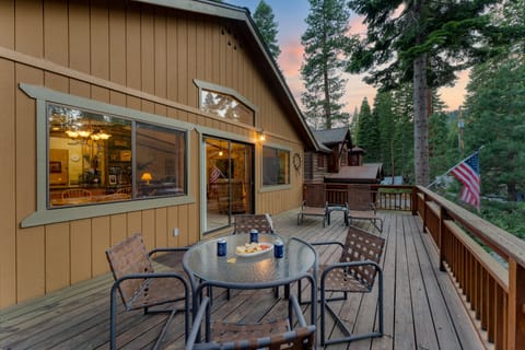 Spacious balcony with al fresco dining.