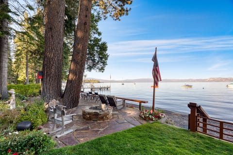 Lakefront living in style.