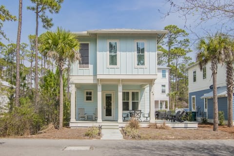 Welcome to Pura Vida!