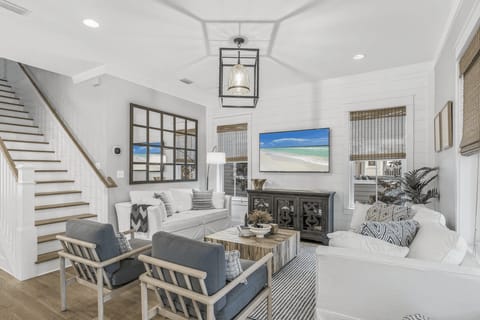 Welcome to Bella Sol – your perfect getaway!