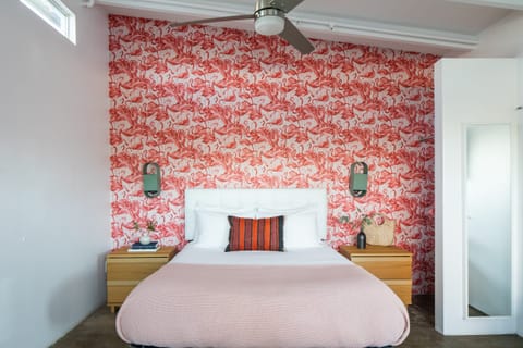 3 Private 1 Bedroom Units at The Wesley! Sleeps 12! House in Palm Springs