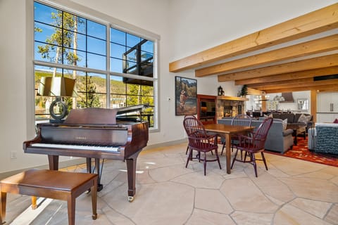 A one-of-a-kind, Crown Jewel experience with stunning architecture and design.