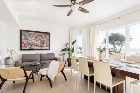 Bright, modern interior with ocean views. (Cayucan Bungalow 220)