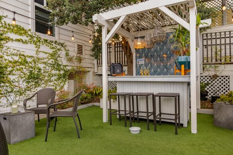 Lush, oasis-like lounge.