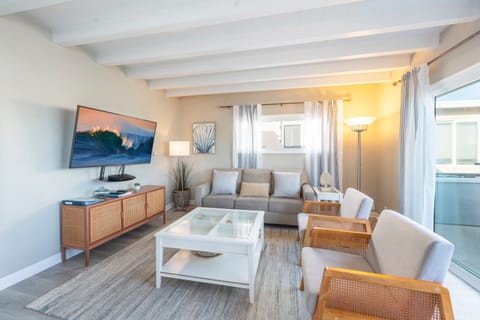 Spacious and inviting living room, perfect for relaxation. (Edgewater A)