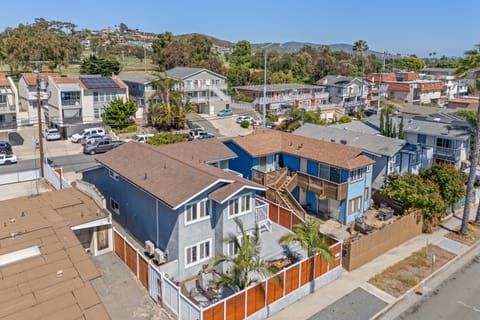 Experience Newport Beach, AvantStay style.