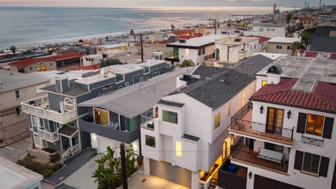 Book now to secure your next coastal getaway!