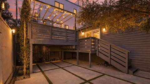 Welcome to Brooks Avenue!