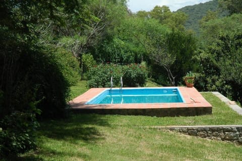 casa en las sierras piscina y rio cerca Chalet in Cordoba Province