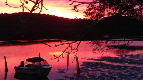 Patonga Sunset - Waterfront Holiday House Haus in Patonga