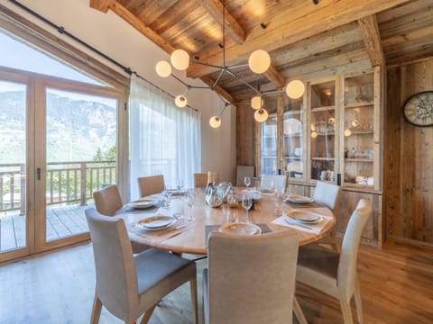 Chalet familial avec SPA et sauna à Courchevel, proche de la télécabine et des commodités. - FR-1-568-36 Chalet in Saint-Bon-Tarentaise